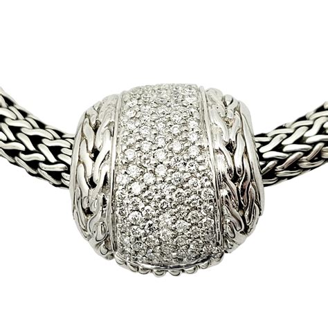 what kind of diamond quality are in john hardy pieces